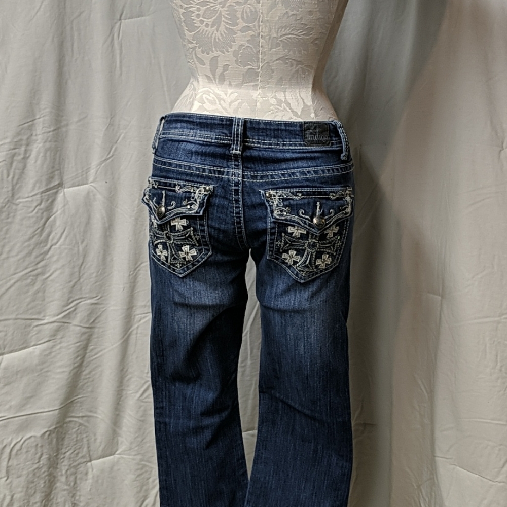 Jeans - Picture 2 of 4